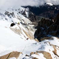 panorama-supercanaleta.jpg <strong>Roli und Stefan am Stand mit imposanten Tiefblick</strong>