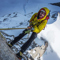 abseilen-franco-fitz-roy.jpg <strong>Timo sichtlich gezeichnet beim Abseilen über die Franco </strong>© Stefan Brunner<a><br /></a>