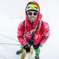 stefan-brunner-anraum.jpg <strong>An Stefan bildet sich schon Anraum - die <strong><span>Vereinnahmung </span></strong>des Torres über unsere Körper geht schleichend voran</strong>