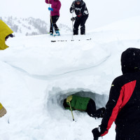 <span><strong>Durch die Sondierungsübungen bekam jeder ein wirkliches Gespür wie sich ein Mensch unter der Schneedecke anfühlt </strong> </span><span class=>© Michael Pfeiffer</span>