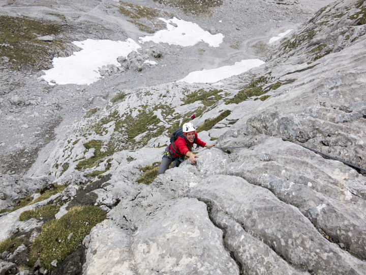 <strong>Alex im Nachstieg bei unserer Mehrseillängenroute am Hiefler</strong>