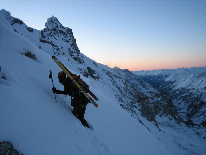 <span><strong>Am Grat hieß es stapfen, stapfen...stapfen.</strong> <span class=>© Wolfgang Wiesner</span></span>