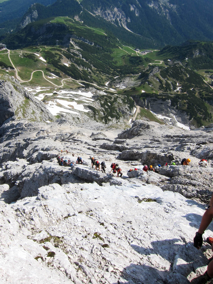 <strong>Staugefahr am Alpspitzklettersteig - von Einsamkeit und Erholungswert kaum eine Spur</strong> <span class=>© Timo Moser</span>
