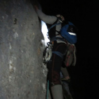 <span><strong>Quergangseillänge um ca. drei Uhr.</strong> <span class=>© Timo Moser</span> </span>