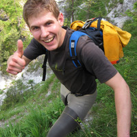 <span><strong>Hot-Legs -Flo <strong>(Zeckenschutz)</strong> am Zustieg.</strong> <span class=>© Timo Moser</span> </span>