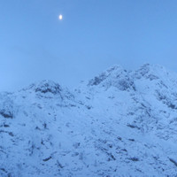 <span><strong>Ganz im Hintergrund ist ca die Hälfte des Wegs überschaubar</strong> <span class=>© Timo Moser</span> </span>