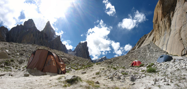 IMG_2375.jpg <strong>Basislager </strong><span class=>© Timo Moser </span>