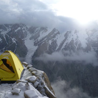 P1000619.jpg <span><strong>Kurzer Wintereinbruch aber wir haben ja unseren Palast </strong><span class=>© Timo Moser</span></span>