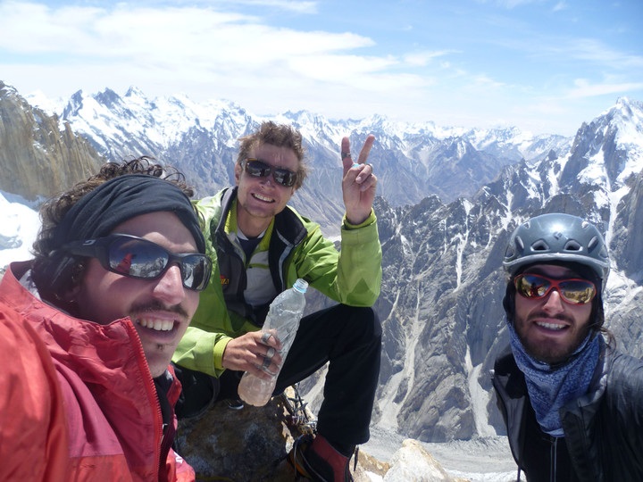 P1000728.jpg <span><strong>On the top </strong><span class=>© Timo Moser</span></span>