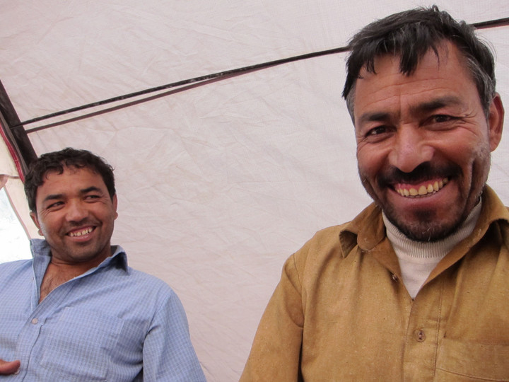 IMG_1224.jpg <span><strong>Shakoor und Kasim immer frohen Gemüts und singend anzutreffen einfeich herrlich </strong><span class=>© Timo Moser</span></span>