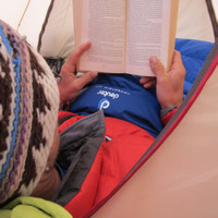 IMG_1337.jpg <span><strong>... lesen und teetrinken so lässt sichs leben </strong><span class=>© Timo Moser</span><br /></span>