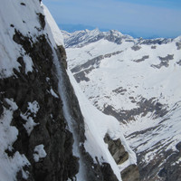 <span><strong>Kleinere Rutsche gehen über die Wand ab </strong><span class=>© Timo Moser</span></span>