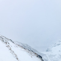 Felix schaut wohin es geht, unten sieht man die Mittagsscharte (tiefster Punkt)