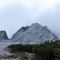 windlegergrat-einstieg.jpg <span><strong>Windlegergrat - Obere Teil in Wolken verhüllt</strong> </span><span><span class=>© Timo Moser</span></span>