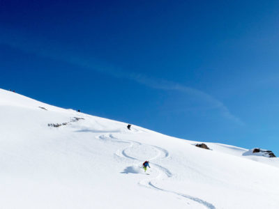 Pulverschnee Abfahrt von Neue Prager Hütte