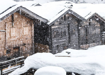 Thumbnail http://Eingeschneite%20Hütten%20am%20Großvenediger