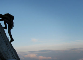 Thumbnail http://Fußstein%20Nordkante