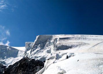 Thumbnail http://Eispassage%20am%20Normalweg%20auf%20den%20Ortler