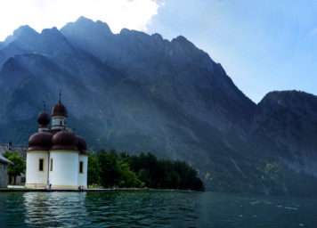 Thumbnail http://Kapelle%20St.%20Bartholomä,%20Königssee
