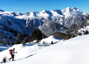 Thumbnail http://Zwei%20Skitourengeher%20unterwegs%20in%20den%20Radstädter%20Tauern