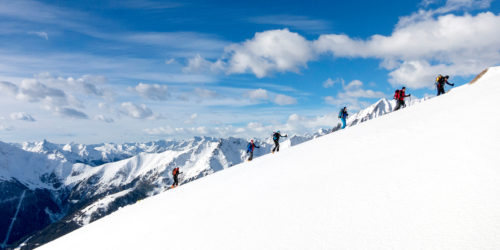 Skihochtourengeher im Aufstieg