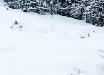 Thumbnail http://Abfahrt%20in%20Tiefschnee-Powder