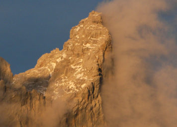 Thumbnail http://Wolken%20und%20Nebelfetzen%20am%20Dachstein