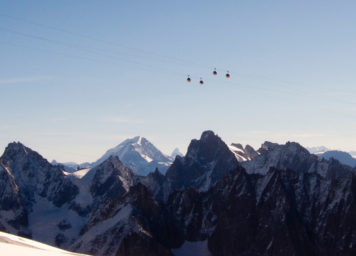 Thumbnail http://Hellbronnbahn%20über%20das%20Mere%20de%20glace.