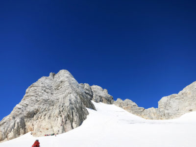Dachstein Gipfel von Osten Randkluftsteig und Schultersteig