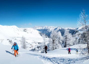 Thumbnail http://Skitourengeher%20in%20Winterlandschaft%20am%20Obertauern%20mit%20Spirzinger%20im%20Hintergrund